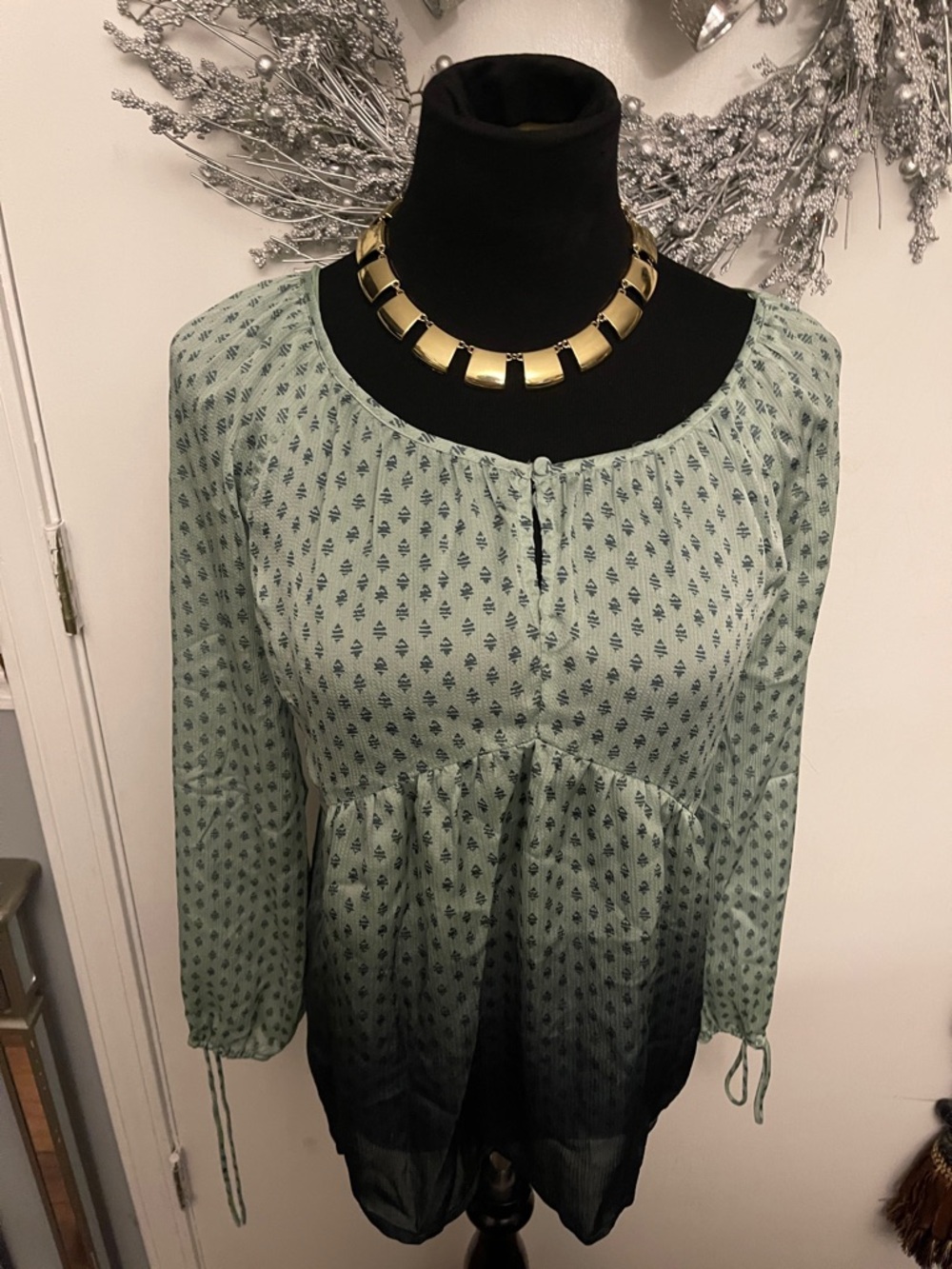 princess vera wang Green Ombre Printed Peasant Tunic
